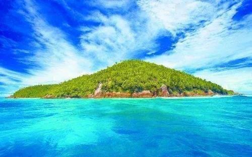 港股异动 | 海南离岛免税销售仍在修复 中国中免(01880)跌超4% 美兰空港(00357)盘中跌近7%